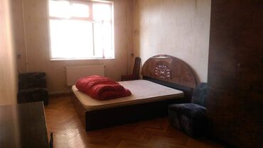 Uzunmüddətli kirayə mənzillər: Alimpik starın yanında 7 mərtəbəli binanın 2-ci mərtəbəsində 3 otaqlı — 3