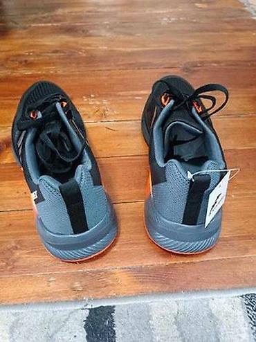 Patike: Adidas
brojevi 41 do 46
cena 3200 dinara — 12