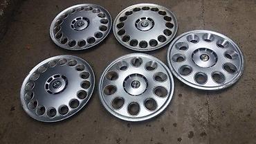 Transport: Alfa Romeo 147 fabricke ratkapne 15 TICE. Cena se odnosi na — 2