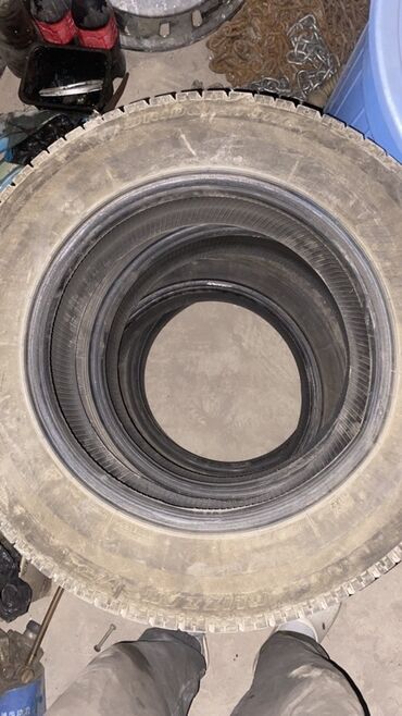 разбор грузовые: Шиналар 165 / 70 / R 14, Кыш, Жеңил унаалар, Bridgestone