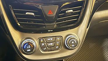 Chevrolet: Chevrolet Spark: 2018 г., 1 л, Вариатор, Бензин, Хэтчбэк — 16
