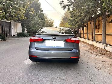 səbət maşın icarəsi: Kia Cerato: 1.6 l | 2014 il Sedan — 2