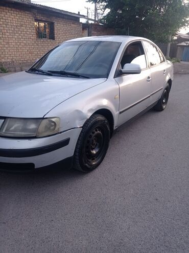 Volkswagen: Volkswagen Passat: 2000 г., 1.8 л, Механика, Бензин, Седан