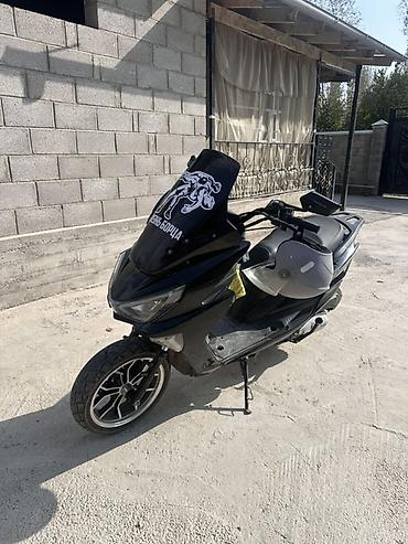 макси скутеры: Салам алейкум продаю срочно минусы царапины пластиков обе стороны и — 1