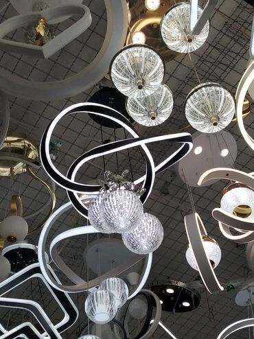 lüstra: Çılçıraq, 10 və daha çox lampa, Metal