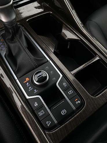 боковой: Kia Sorento: 2022 г., 2.2 л, Автомат, Дизель, Кроссовер — 9