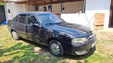 kreditle avtomobil: Daewoo Nexia: 1.5 л | 2010 г. Седан