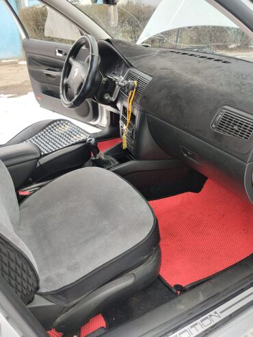 Volkswagen: Volkswagen Golf: 2001 г., 1.6 л, Механика, Бензин, Хэтчбэк — 11