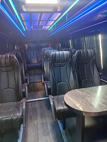 mercedes e200: Пассажирский микроавтобус Mercedes‑Benz Sprinter (длинная база — 10