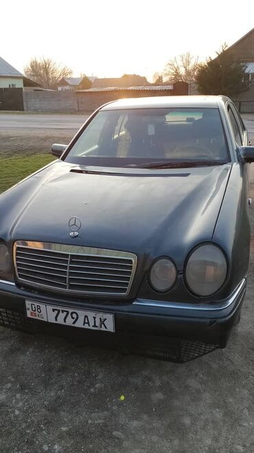 Mercedes-Benz: Mercedes-Benz E-Class: 1997 г., 2.4 л, Механика, Бензин, Седан