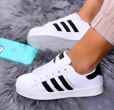 alex obuca online: Adidas Superstar
Veličine 36-46