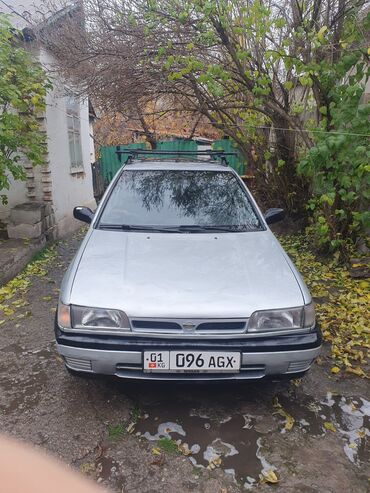 пример про: Nissan Sunny: 1991 г., 1.6 л, Механика, Бензин, Хэтчбэк