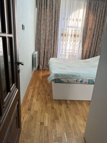 Yataq otağı dəstləri: İkinəfərlik çarpayı, Dolab — 1