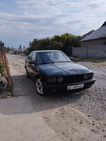 авто насос: BMW 5 series: 1991 г., 2.5 л, Механика, Бензин, Седан