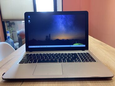 notebook casper: ASUS 15.6 ", Intel Core i3, 256 GB