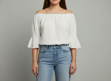 bluzy z odkrytymi ramionami: Women's blouse, size XL