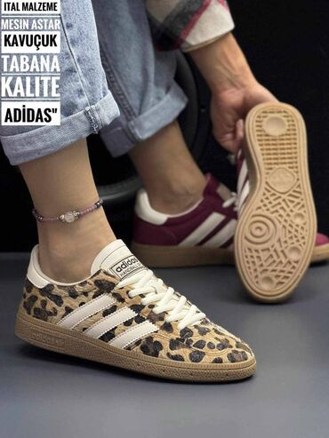 new yorker београд слике: Adidas Spezial patike

Novo
Brojevi 36 do 40

fb Moja Kupovina 1