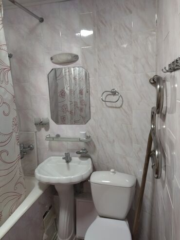 Посуточная аренда квартир: 3 комнаты, Душевая кабина, Кондиционер, Парковка — 15