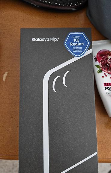 samsung z flip 5: Samsung Galaxy Z Flip7, Б/у, 256 ГБ, 1 SIM, 2 SIM — 1