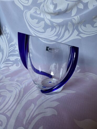 Ostali kućni dekor: Vaza nova,kristal,rucni rad,duvana usnama. Krasno Poljska. 80te — 8