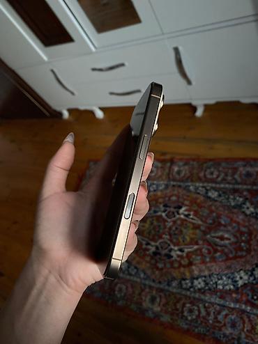 airpods orginal: IPhone 16 Pro, 256 GB, Desert Titanium, Simsiz şarj, Face ID — 3