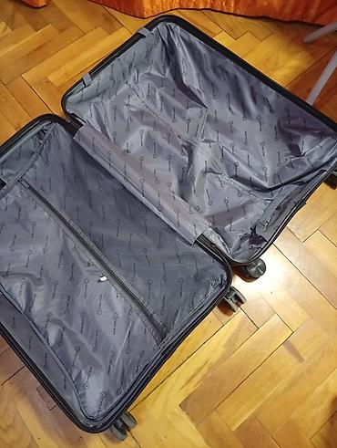 polovni koferi: Tvrdi kofer Early Bird na točkiće OKO. 75 50 30 MIRJEVO - — 8