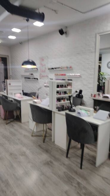 강릉콜걸［카톡상담:za33］: Tecili 28 mall terefde Jale plazanin yaninda arendaya yerler var cox