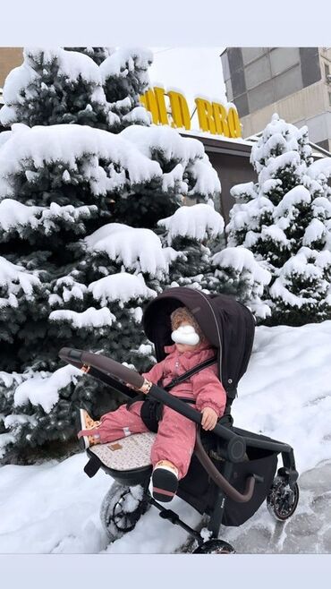 детские вещи б: Комбинезон от H&M подойдет на 1 год 80 см