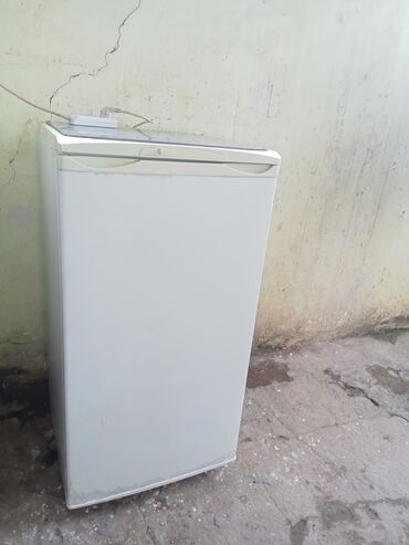 xaladelnik satiram: Nord soyuducu yaxşı soyudur işləyir problemsiz. 60x120 cm. Ödənişlə