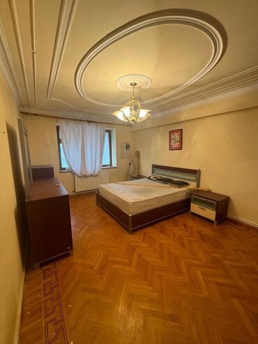 Uzunmüddətli kirayə mənzillər: Tibb Universitetiynen üzbəüz 9 mərtəbəli binanın 7-ci mərtəbəsində -da lalafo.az — 3 Uzunmüddətli kirayə mənzillər: Tibb Universitetiynen üzbəüz 9 mərtəbəli binanın 7-ci mərtəbəsində — 3