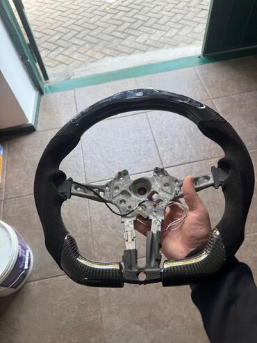 Другие автозапчасти: Руль анотомический руль с алькантрой и карбонам!
Новый!
Цена 600$