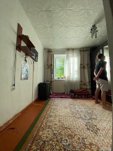 1 комнатный квартира: 1 комната, 18 м², Общежитие и гостиничного типа, 2 этаж, Старый ремонт at lalafo.kg 1 комнатный квартира: 1 комната, 18 м², Общежитие и гостиничного типа, 2 этаж, Старый ремонт
