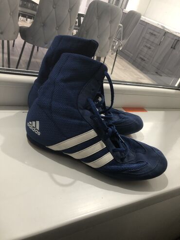 форма для таеквондо: Боксёрки Отличный вид Для боксёров Название Adidas Размер.42 Оригинал