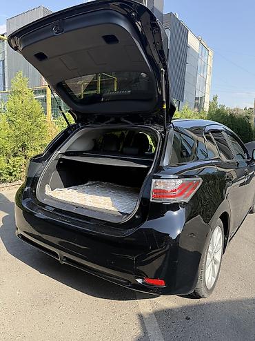 80 б4: Lexus CT: 2012 г., 1.8 л, Автомат, Гибрид, Хэтчбэк — 7
