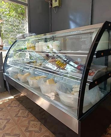 Витрины-холодильники: Soyuduculu vitrin – mağaza, kafe və marketlər üçün - Şüşəli, qabarıq — 1