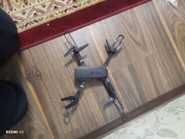 аренда беспроводных микрофонов: Б/у дрон с камерой 4к в комплекте: отвёртка пульт управления кабель