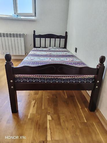 Yataq otağı dəstləri: Yataq otağı dəsti - Yataq: Taxta karkaslı, tünd rəngdə yumşaq — 19