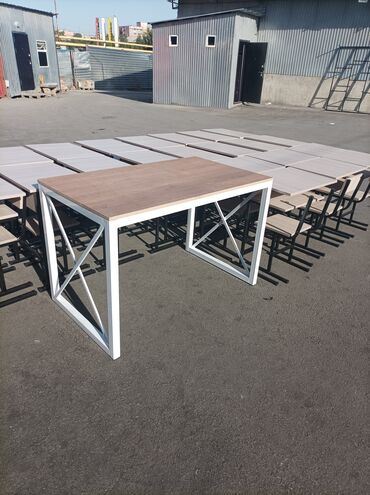 Кухонные столы и стулья: Кухонный стол и стул — 6