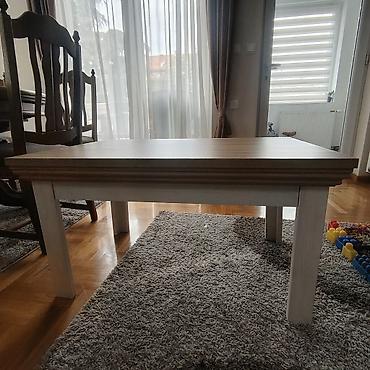 Sto kupljen u forma ideale sa malim ostecenjem dimenzije: 50 samo