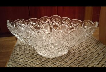 посуда хрусталь: Продаю вазу "ладья" чешский хрусталь. длина 31 см ширина 20 см глубина