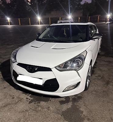 hunday elantra 2012 qabag pad krilnik: Salonnan alinma 2012 model Hyundai Veloster, ağ rəng, kupe-hetçbek — 8