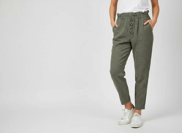reserved spodnie z eko skóry: Vintage Denim, Material trousers for women, size M