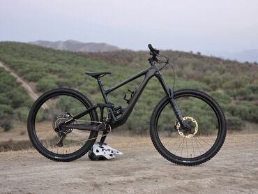 горный скоростной велосипед: Тоо велосипеди, Specialized, Велосипед алкагы L (172 - 185 см), Карбон, Колдонулган