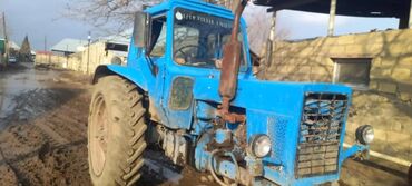 zabrat 1: Traktor Belarus (MTZ) 80.1, 80 at gücü, motor 8.1 l, İşlənmiş
