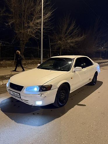 Toyota: Toyota Camry: 1997 г., 2.2 л, Автомат, Бензин, Седан — 2