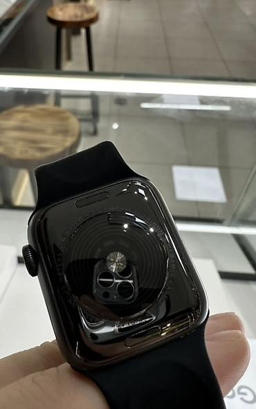 samsung 16: Смарт‑часы Apple Watch SE1 40mm с черным спортивным ремешком — 2