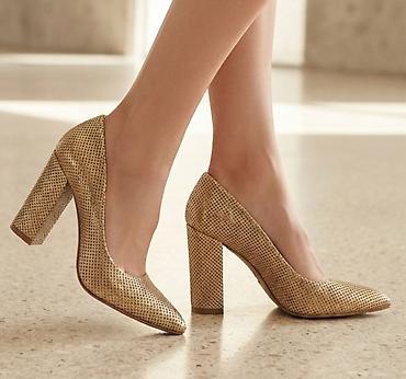 Elegantne ženske salonke na blok štiklu - Materijal: perforirana