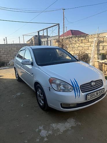 aksent: Hyundai Accent sedan – Maşin yaxşı vəziyyətdədir 80 % bez kraskadir — 4