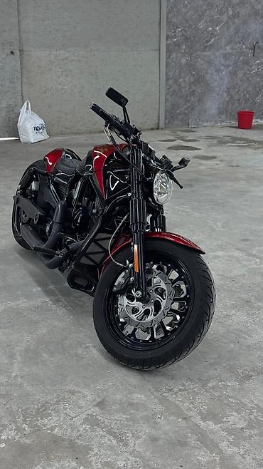 Кастомный круизёр на базе Harley-Davidson V-Rod - Мощный V‑образный