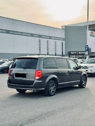 Dodge: Dodge Caravan: 2019 г., 3.6 л, Автомат, Бензин, Минивэн at lalafo.kg — 2 Dodge: Dodge Caravan: 2019 г., 3.6 л, Автомат, Бензин, Минивэн — 2